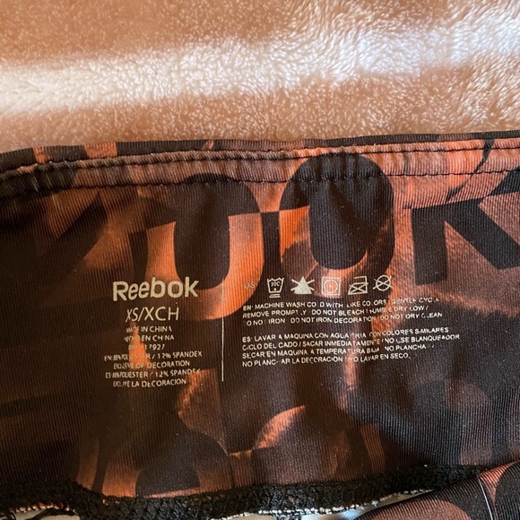 Reebok Cropped Leggings - Picture 3 of 6